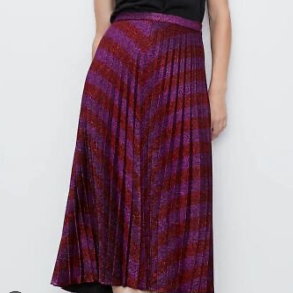 Zara Pleated Metallic Chevron Midi Skirt Size Small